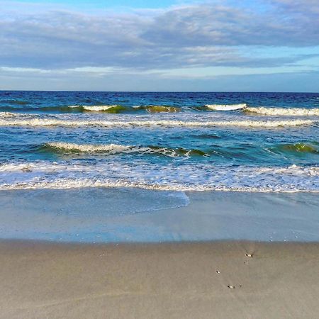 Villa 2501 S Ocean Blvd, 0407 - Ocean Front Sleeps 6 à Myrtle Beach Extérieur photo
