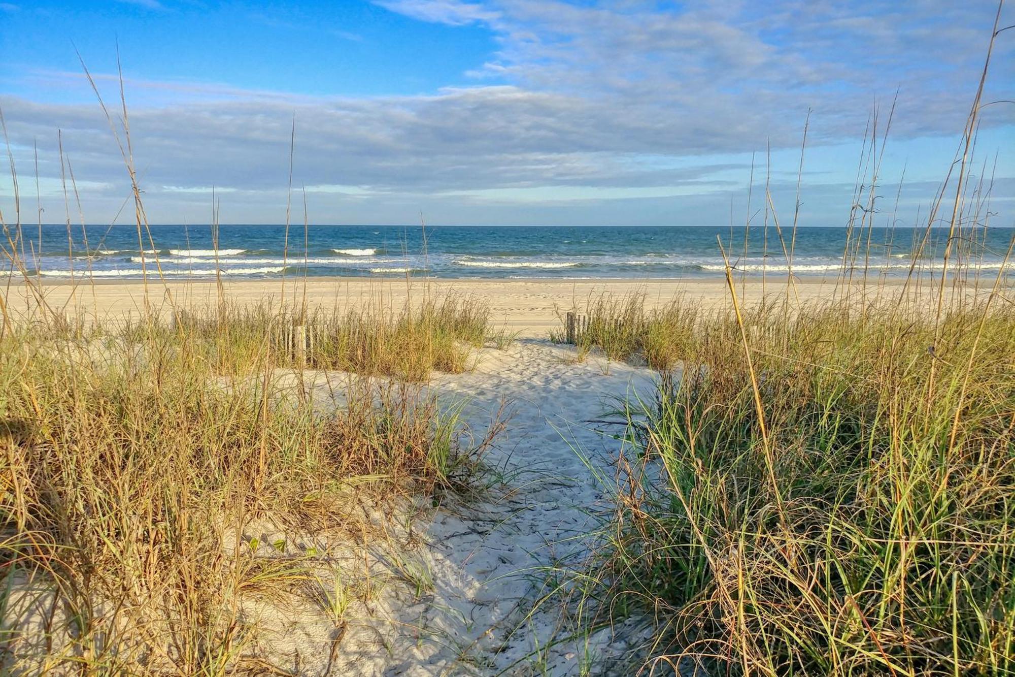 Villa 2501 S Ocean Blvd, 0407 - Ocean Front Sleeps 6 à Myrtle Beach Extérieur photo