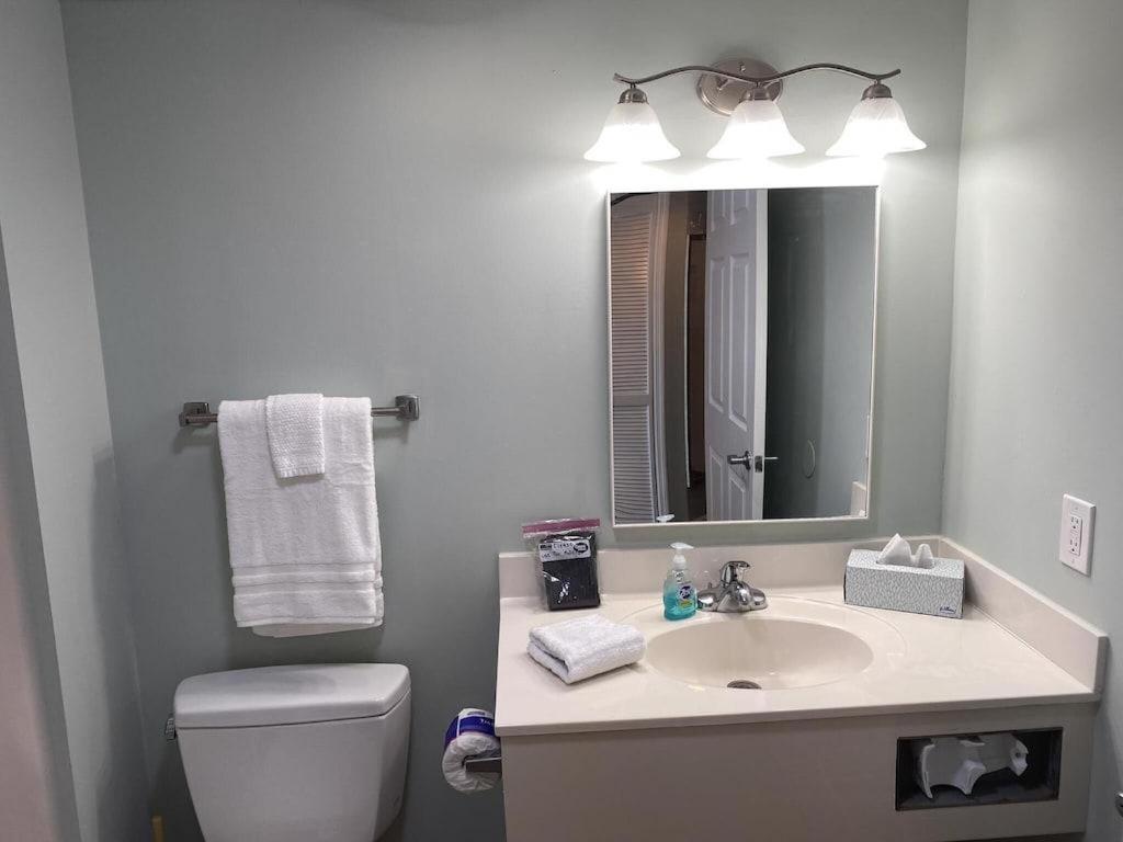Villa 2501 S Ocean Blvd, 0407 - Ocean Front Sleeps 6 à Myrtle Beach Extérieur photo